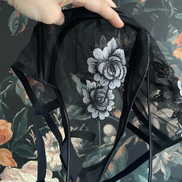 Moonlight Sheer Plunge Black Floral Embroidered Bra & Matching Thong - Picture 10 of 10